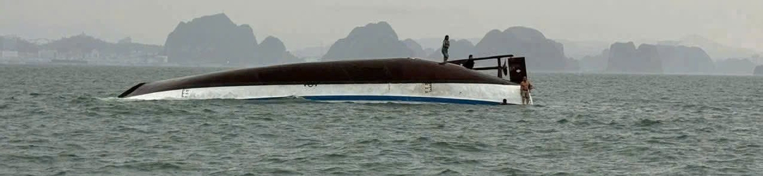 Chìm tàu ở Quảng Ninh