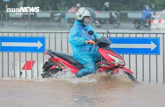 Dự báo thời tiết ngày 1/10: Hà Nội tiếp tục hứng mưa