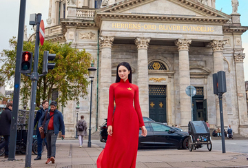 Hương Giang thu hút ánh nhìn khi diện áo dài trên đường phố châu Âu