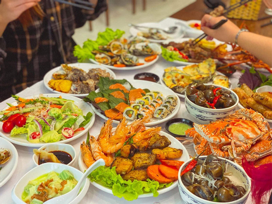 Nghiên cứu phát hiện: Ăn hàng quán thường xuyên có liên quan đến nguy cơ tử vong do ung thư cao hơn!