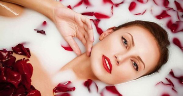 Tắm bằng sữa tươi không đường có bắt nắng không?