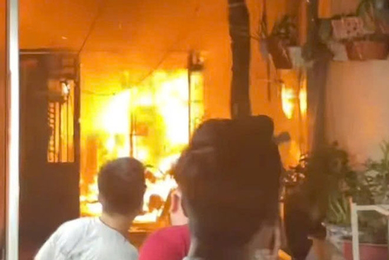 Cháy nhà ở Hà Nội, 5 người thiệt mạng