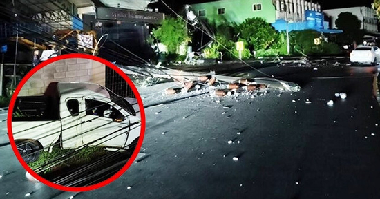 Lái xe tông đổ 9 cột điện, cô gái khiến nửa thành phố chìm trong bóng tối