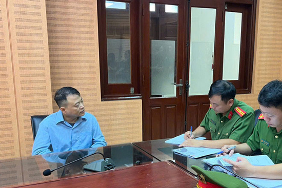 Nhóm đấu tố có động thái gây bất ngờ ngay sau khi Shark Bình bị bắt