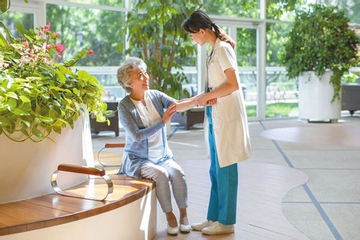 Chi 74 triệu/tháng sống ở viện dưỡng lão cao cấp, vợ chồng U80 'bỏ trốn' sau 3 tháng