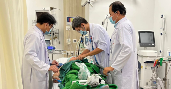 Đột tử ở người trẻ không phải là ‘sét đánh ngang tai’, mà do lối sống thiếu lành mạnh