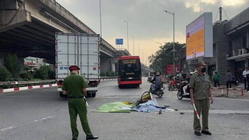 Bé gái lớp 9 bị xe tải cán tử vong thương tâm trên đường đến trường ở Hà Nội