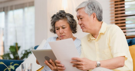Sau tuổi 50, dù có tiền hay không bạn cũng nên giúp con cái mình hai điều quan trọng này: Đây chính là sự khôn ngoan và tầm nhìn đích thực