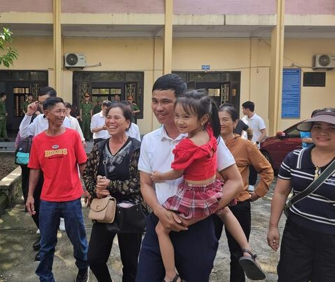 Vụ ‘Gà lôi trắng’: Toà miễn trách nhiệm hình sự cho anh Thái Khắc Thành