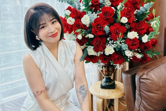 Diện đồ đời thường siêu đẹp như MC Hoàng Linh