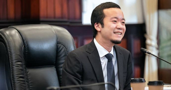 Chi tiết gây sốc về ông chủ 