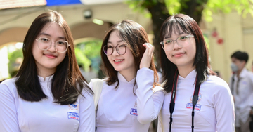 Lời chúc ngày 20/10 của thầy cô dành cho học sinh nữ năm 2025 truyền cảm hứng