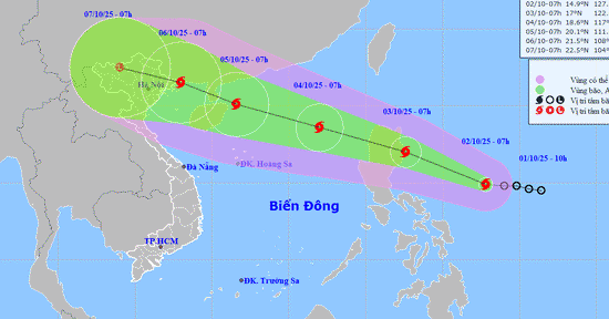 Bão Matmo hình thành, đang di chuyển vào Biển Đông thành bão số 11