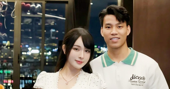 Hậu vệ Vũ Văn Thanh: Tặng bạn gái món quà vừa đắt đỏ, vừa ngọt ngào!