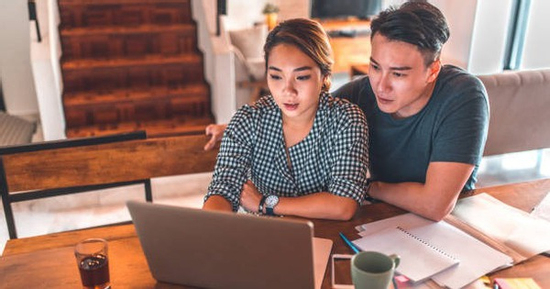 Không làm gì vẫn có 47 triệu/tháng, cặp đôi nghỉ hưu sớm thú nhận điều khiến dân mạng 'vỡ mộng'