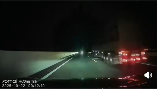 Ô tô phóng ngược chiều trên cao tốc Móng Cái - Vân Đồn suýt gây tai nạn thảm khốc