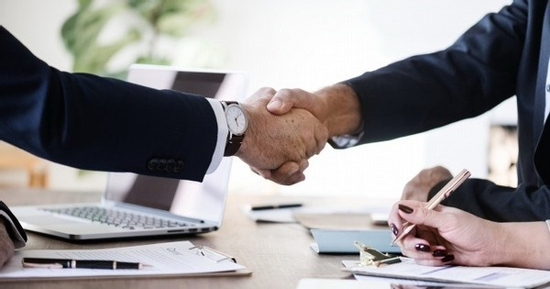 Tưởng hùn vốn kinh doanh cùng bạn thân là cơ hội đổi đời, ai ngờ chưa đầy một năm tôi mất cả tiền lẫn bạn