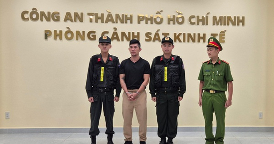 Công an TP HCM bắt ca sĩ Lương Bằng Quang