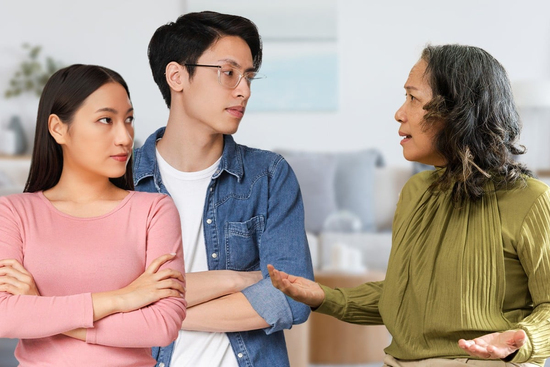 Mẹ vợ ép tôi phải đổi xe, mua nhà mới xứng với con gái bà