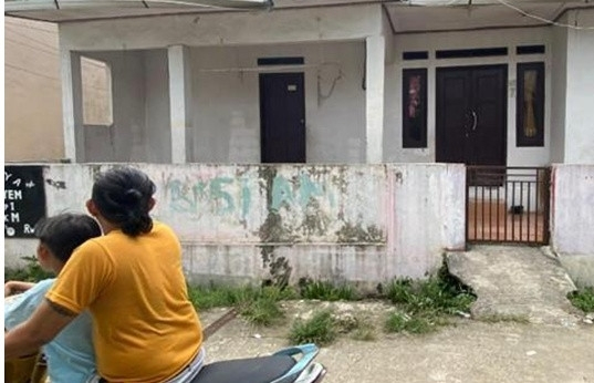 Dùng phấn che vết bầm, mẹ kế bạo hành bé 6 tuổi đến chết gây phẫn nộ