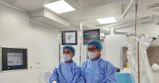 Nam thanh niên 21 tuổi đột quỵ
