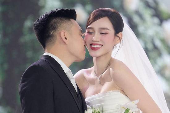 Xôn xao cô gái tự nhận bạn gái cũ của thiếu gia Viết Vương “bóng gió” về Hoa hậu Đỗ Thị Hà