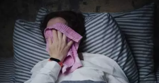 Cô gái 23 tuổi phát hiện ung thư từ một dấu hiệu về đêm