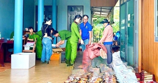 Tạm giữ giám đốc công ty nghi sản xuất hàng tấn cà phê giả ở Gia Lai