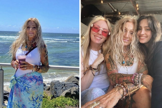 Bà ngoại U80 quyến rũ chia sẻ bí quyết giữ mãi vẻ tươi trẻ