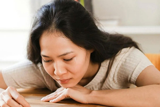 5 anh em cãi vã om sòm ngay trong đám giỗ mẹ vì 2 yến thịt lợn