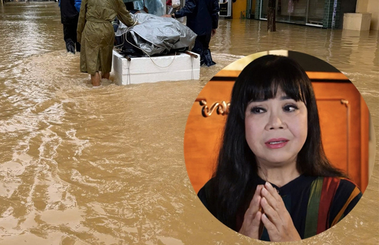 Ánh Tuyết thẫn thờ nhìn nước ngập lênh láng nhà, Tiểu Vy xót xa mưa lũ ở miền Trung