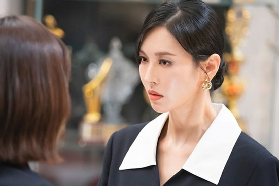 Con dâu chuẩn bị giỗ mẹ chồng chu đáo, ai ngờ chỉ 1 câu nói lại đau đến nghẹn lòng