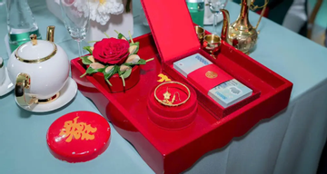 Thách cưới 9,9 triệu, thông gia nghèo đứng hình khi mở phong bì sính lễ nhà trai