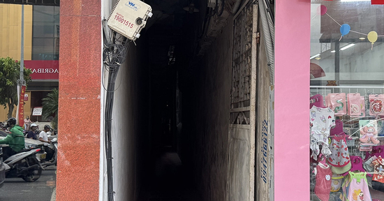 Nhà giá 1 tỷ ở Đống Đa, khách đến xem ngán ngẩm bỏ về