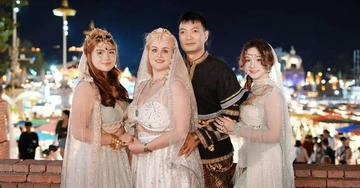 Chuyện tình cổ tích của chàng trai khiếm thị làm nghề mát-xa và nữ tiến sĩ Mỹ