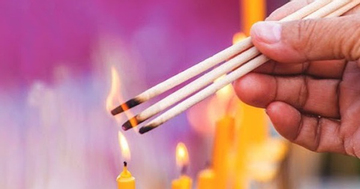 Nên thắp bao nhiêu nén hương trên ban thờ Thần tài - Thổ địa, lý do hết sức cẩn trọng khi thắp 7 và 9 nén hương
