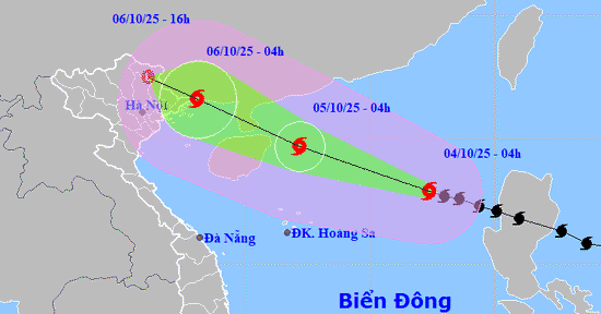 Tin mới nhất về bão số 11 Matmo: Cách đặc khu Hoàng Sa khoảng 500km, tăng cấp nhanh