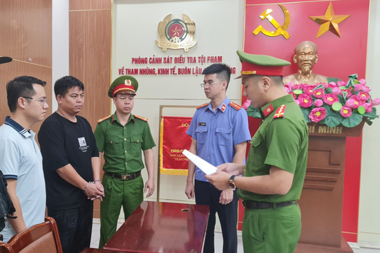 Phá đường dây buôn lậu gây thiệt hại trăm tỷ đồng ở vùng biên Móng Cái