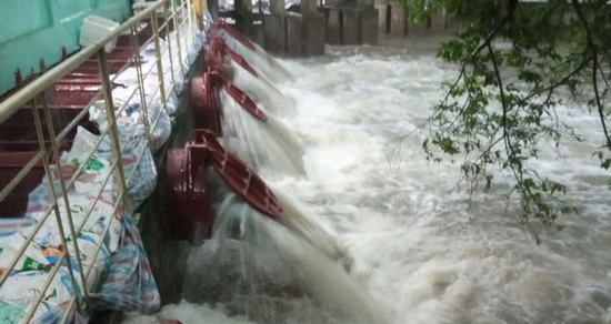 Cập nhật 69 điểm ngập úng ở Hà Nội sáng 7/10