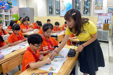Hà Nội siết chặt tình trạng lạm thu đầu năm học
