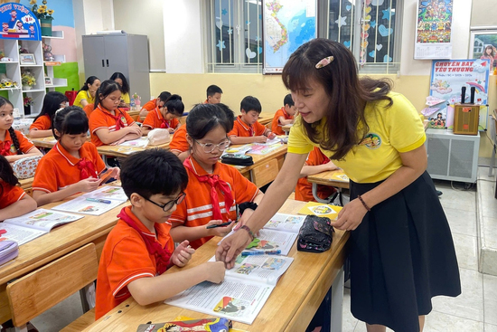 Hà Nội siết chặt tình trạng lạm thu đầu năm học