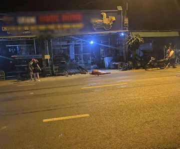 Hai vợ chồng tử vong sau va chạm với xe khách trên đường Hồ Chí Minh