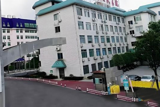 Viện phó đã có gia đình và phó chủ nhiệm khoa lộ clip riêng tư gây chấn động