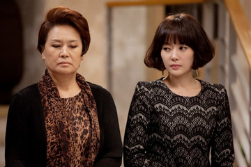 Đưa con về nhà mẹ đẻ chơi cuối tuần: Tôi thành người 'ích kỷ', 'tội đồ' trong mắt cả nhà chồng