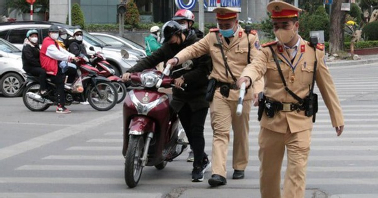 Những lỗi phạt nặng nhất dành cho người đi xe máy