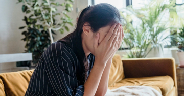 Vỡ mộng sống thử, lúc muốn từ bỏ, cô gái lại phát hiện mang thai