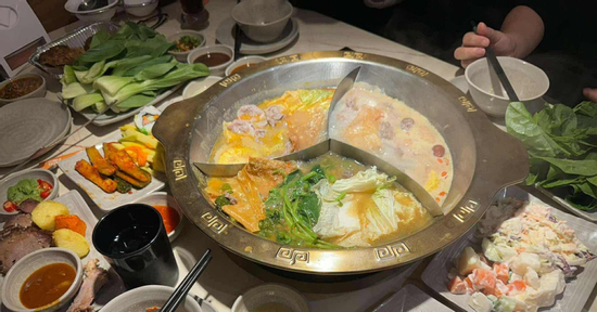 Trót khoe chồng là giám đốc, cô gái 'khốn khổ' với đồng nghiệp