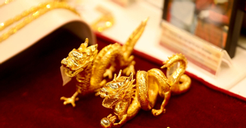 Giá vàng hôm nay 16/11/2025: Một ngày vàng SJC 'bay màu' gần 3 triệu đồng
