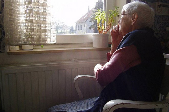 Tuổi 70 dọn về quê sống 1 mình: Tôi không còn muốn làm phiền ai nữa