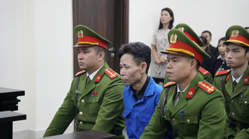 Hoãn phiên toà xét xử kẻ đổ xăng đốt quán cà phê khiến 11 người tử vong